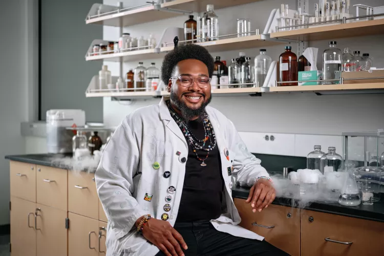 Jerald Smith ’17 in a chemistry lab